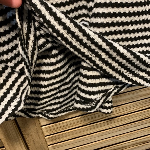 Torrid Waffle Black WhiteKnit Long Sleeve Stripped Shirt 2 - Picture 5 of 8